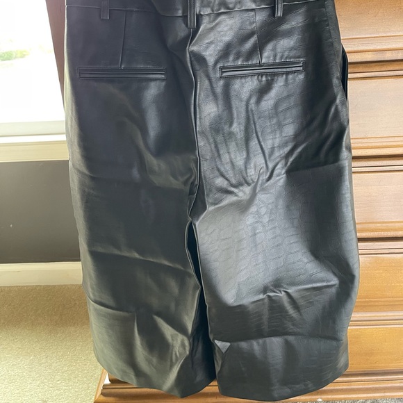 Zara Long Leather Shorts - Picture 2 of 3